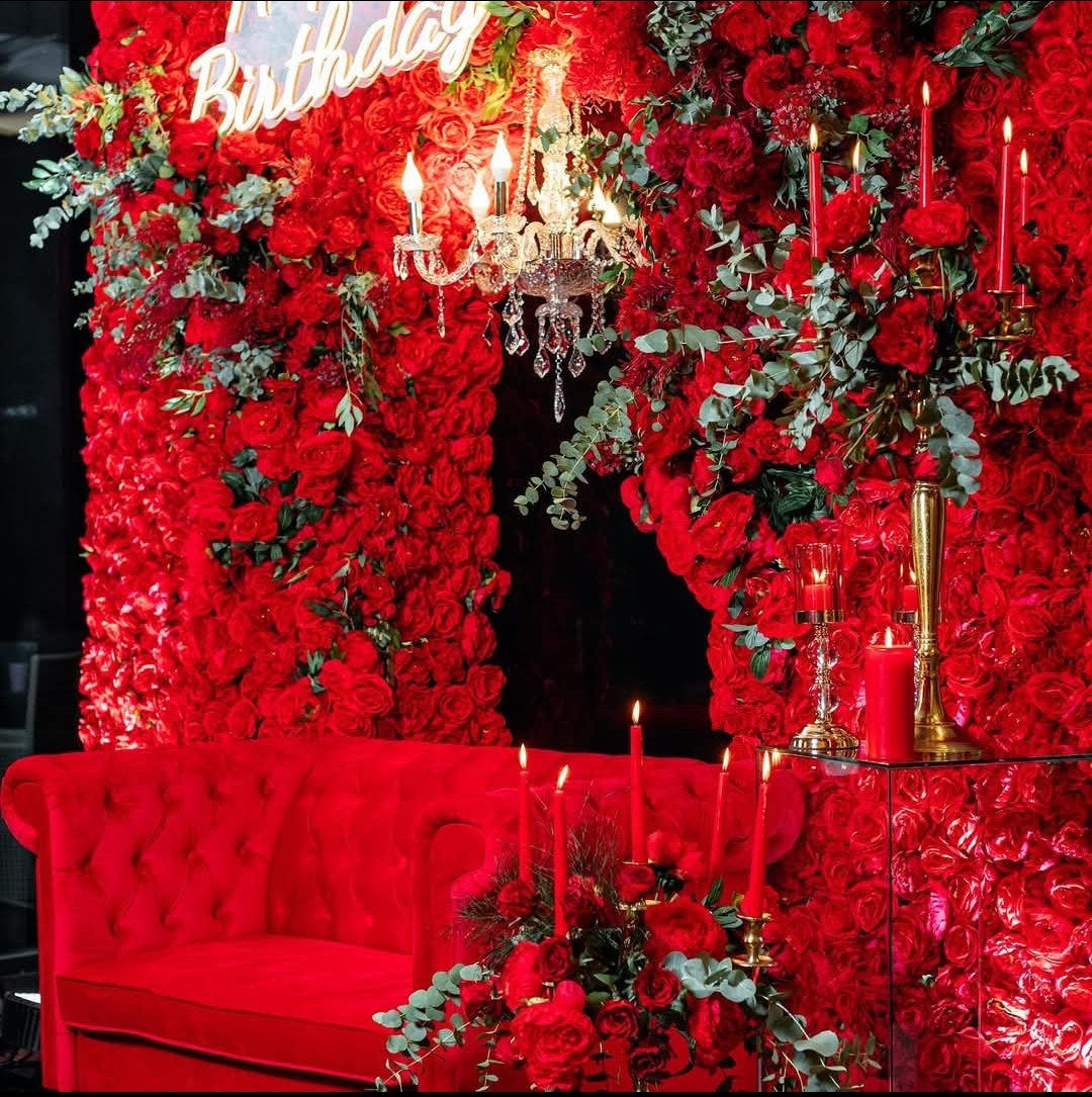 Элегантная гирлянда из воздушных шаров для свадьбы в Кёльне